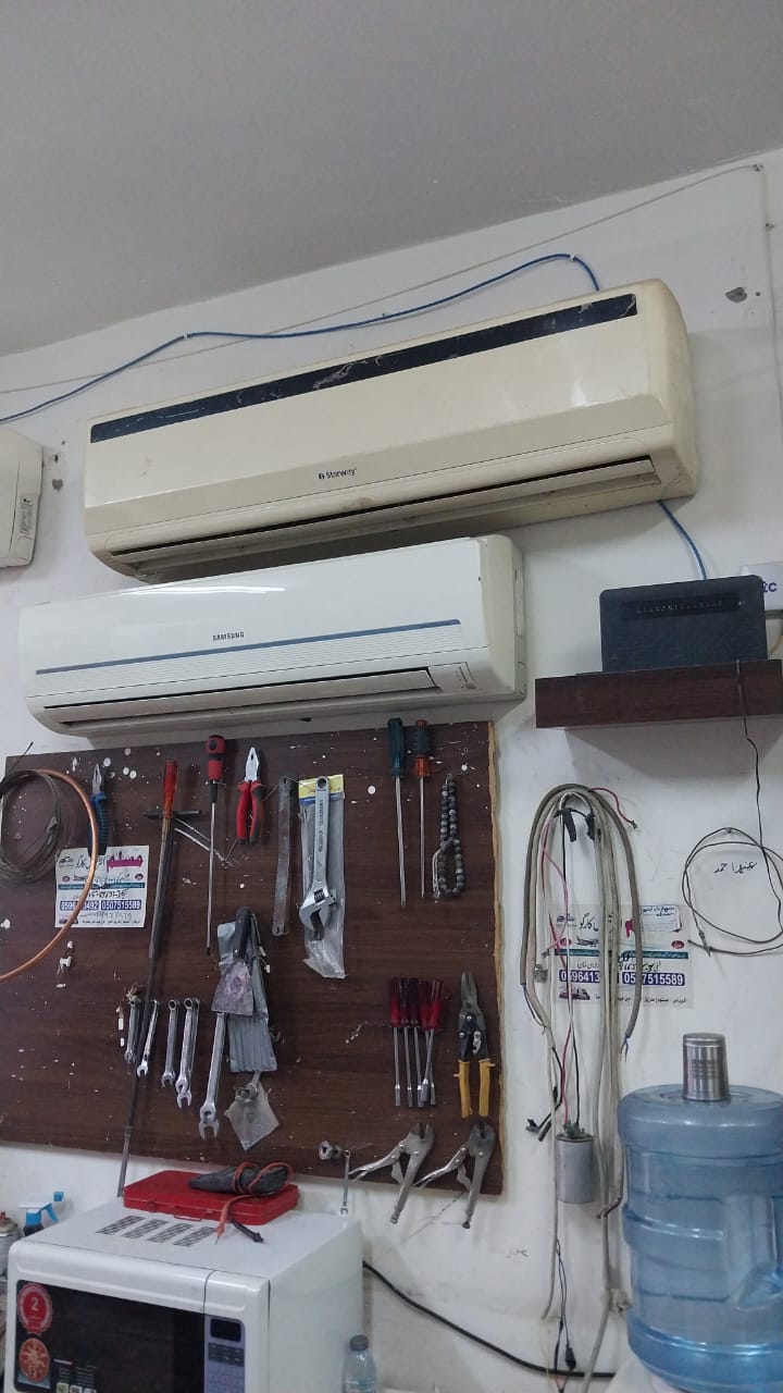 تنظيف مكيفات الهواء